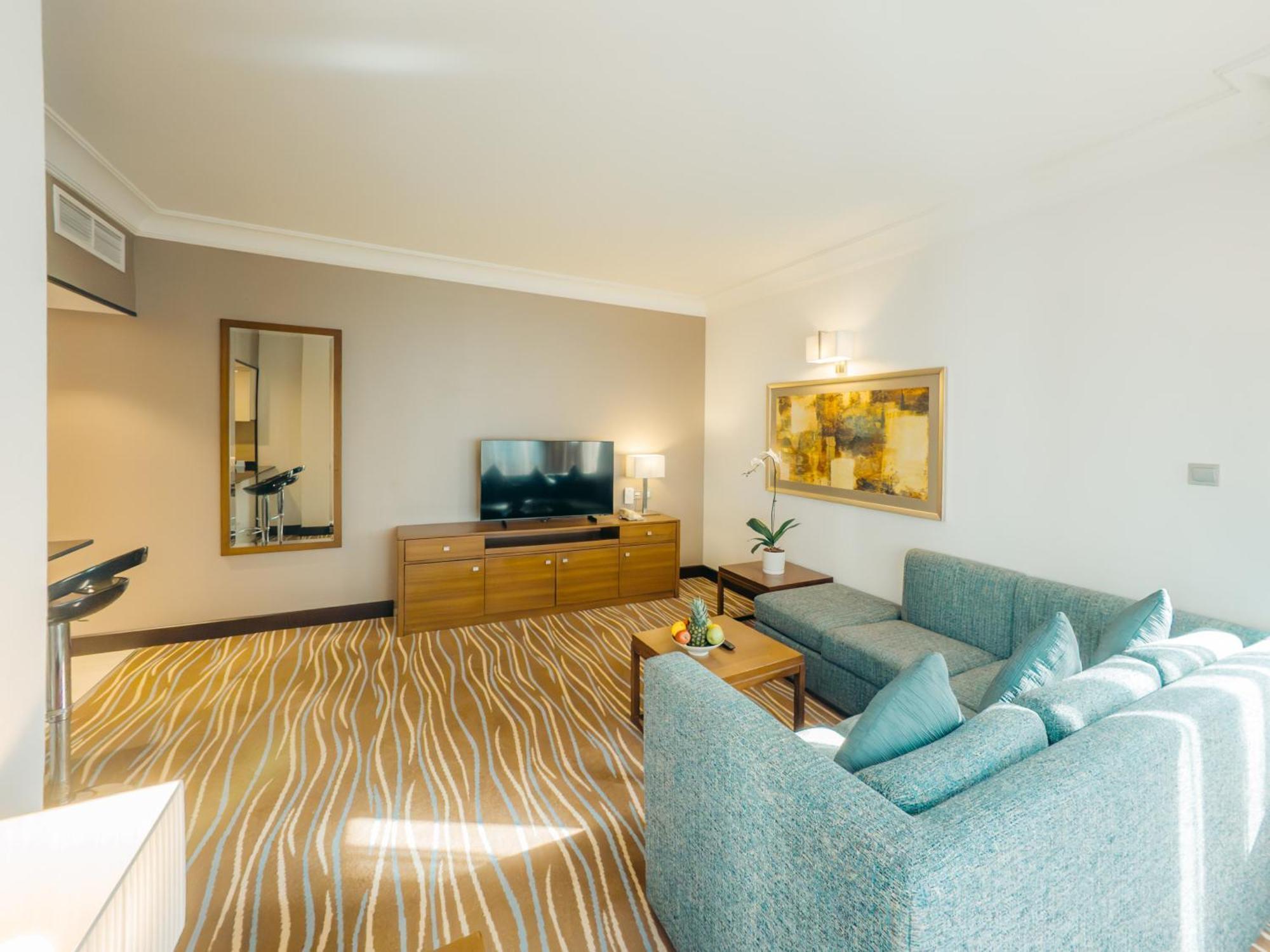 Copthorne Downtown By Millennium Abu Dhabi Exterior foto