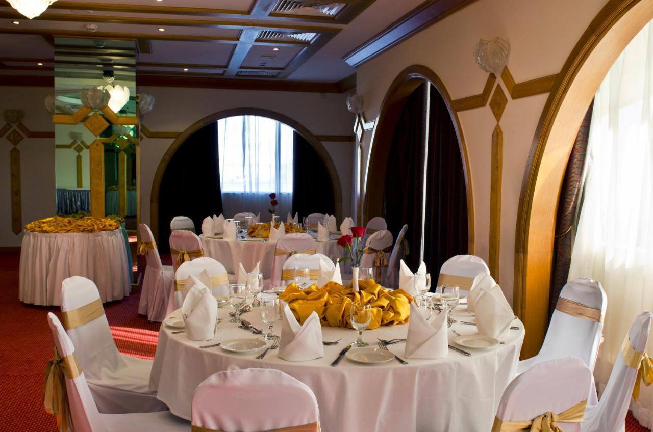 Copthorne Downtown By Millennium Abu Dhabi Exterior foto